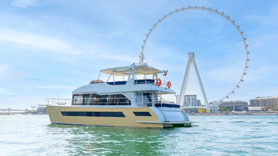 1 Hour Marina Yacht Tour - Boat Tours and Cruises