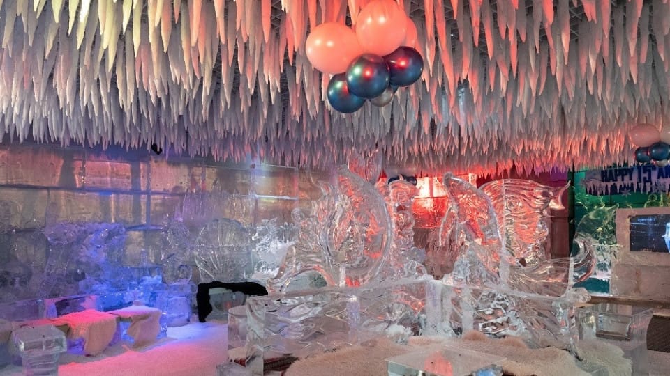 Chillout Ice Lounge Dubai - Indoor Attractions