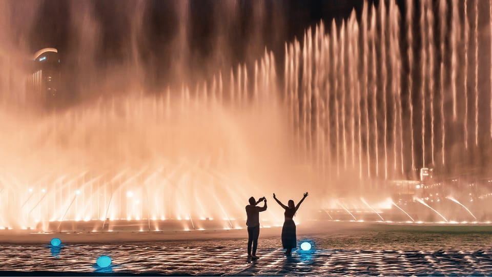 Dubai Fountain Boardwalk - Burj Khalifa