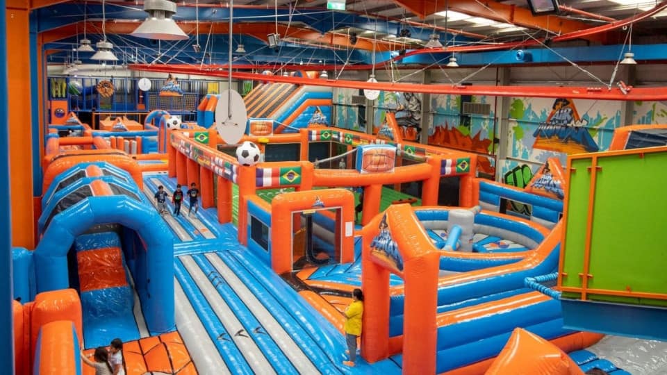 Air Maniax Al Quoz - Inflatable and Adventure Park - Experiences