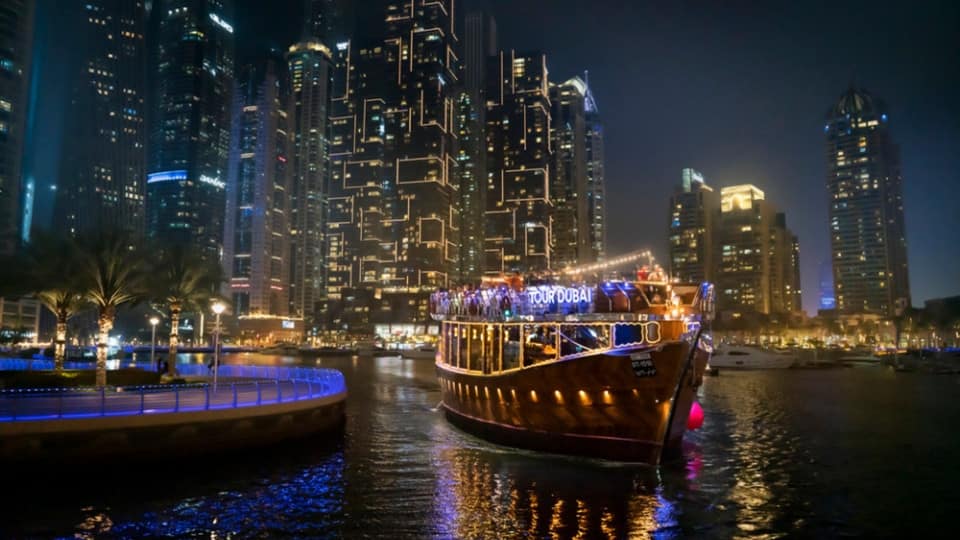 Dubai Marina Luxury Dhow Dinner Cruise - Brunches