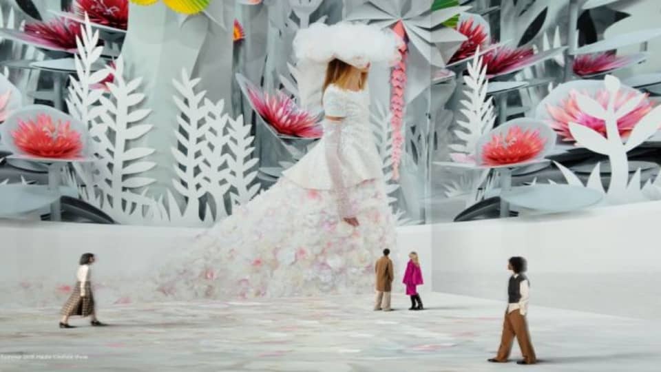 VOGUE: Inventing the Runway - Sightseeing and Tours