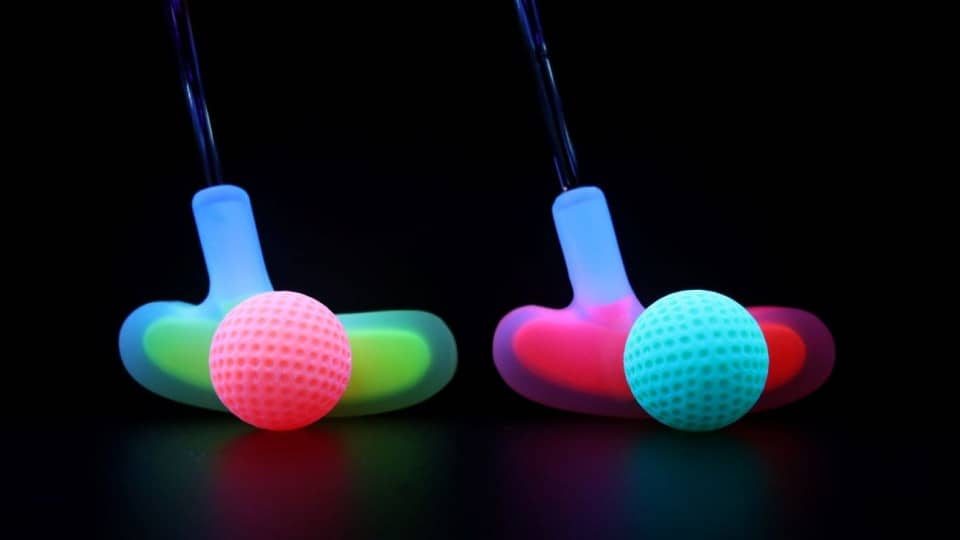 3D Blacklight Minigolf Tickets - Indoor Attractions