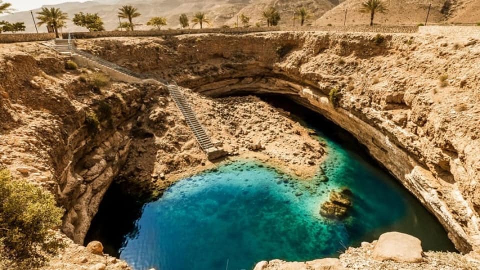 Coastal Expedition - Wadi Al Arbaeen, Fins & Bimmah - Experiences